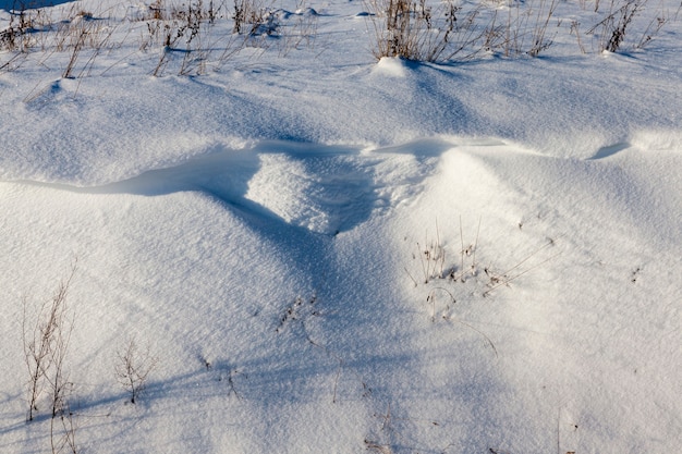 Schneeverwehungen nach Schneefällen