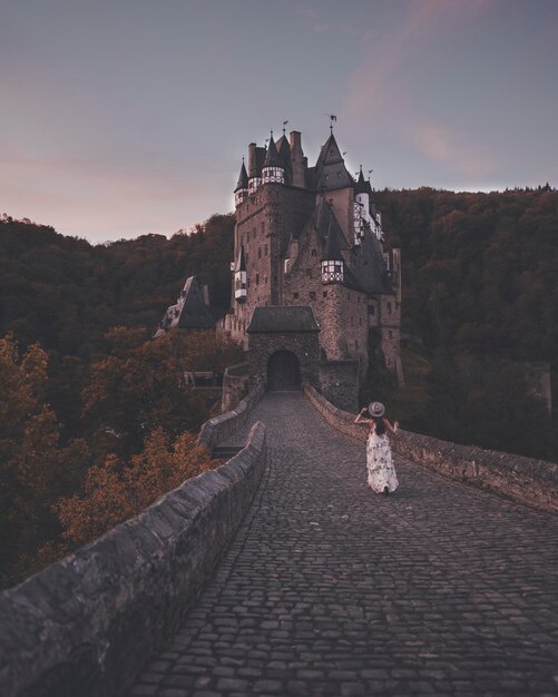 Schöne Aufnahme von Burg Eltz in Wierschem Deutschland