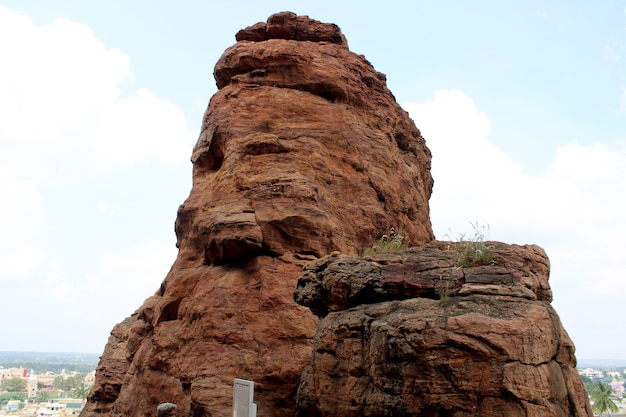 Schöne Aussicht auf den Badami Rock Hill