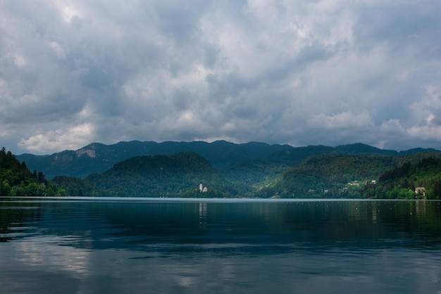 Schöne Aussicht auf den Bleder See in Slowenien Schöne Landschaften und Landschaften