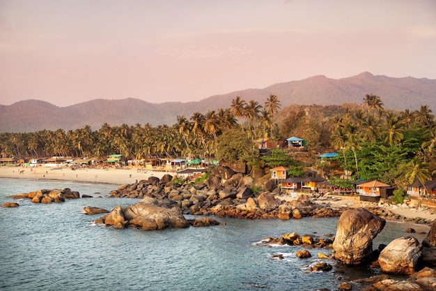 Schöne Aussicht auf den Sunset Beach in Goa