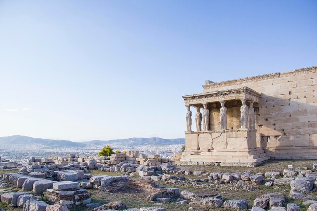 Schöne Aussicht auf die Akropolis und Erechtheion in Athen, Griechenland