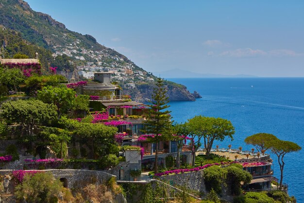 Schöne Aussicht auf die Amalfiküste Italien