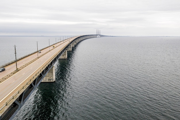 Schöne Aussicht auf die Öresundbrücke, die Dänemark und Schweden verbindet