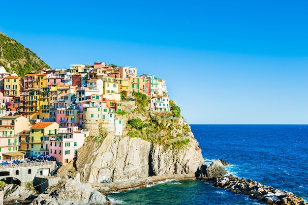 Schöne Aussicht auf die Stadt Manarola, Nationalpark Cinque Terre, Ligurien, Italien