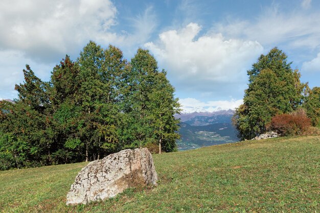 Schöne Berglandschaft der Region Piemont Italien