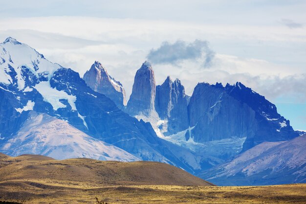 Schöne Berglandschaften im Nationalpark Torres Del Paine, Chile. Weltberühmte Wanderregion.