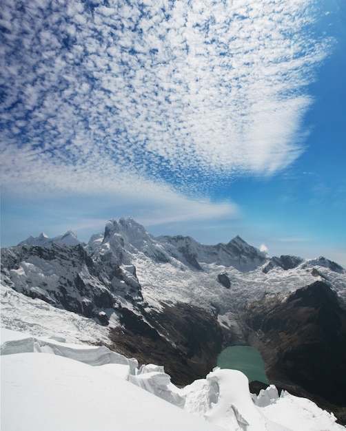 Schöne Berglandschaften in Cordillera Huayhuash, Peru, Südamerika