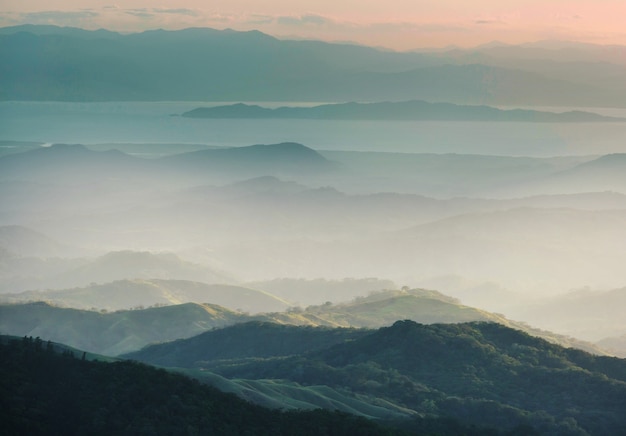 Schöne Gebirgslandschaft in Costa Rica, Mittelamerika