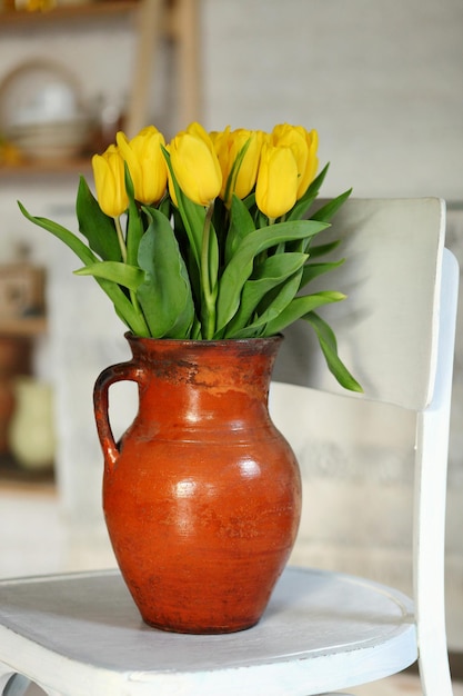 Schöne gelbe Tulpenblumen