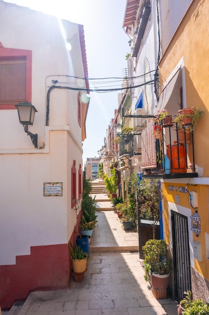 Schöne Häuser im Viertel Santa Cruz in Alicante Mediterranes Haus Valencia