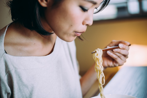 Schöne japanische Frau, Lifestyle-Momente