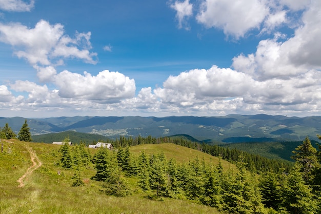 Schöne Karpatenberglandschaft