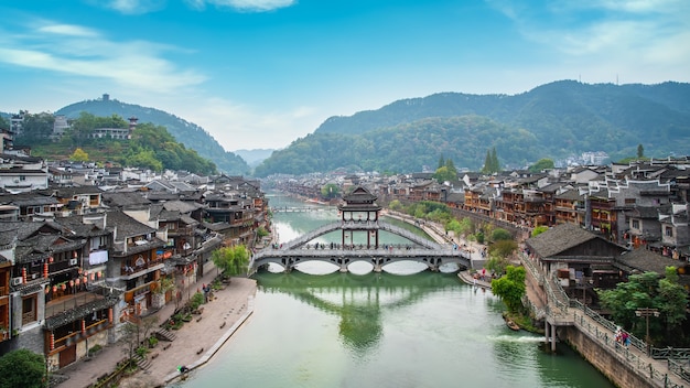 Schöne Landschaft der antiken Stadt Fenghuang