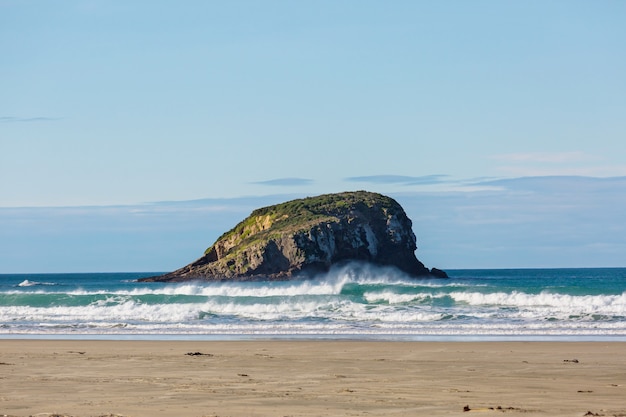 Schöne Landschaft des Ocean Beach, Neuseeland.