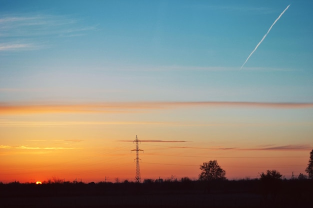 Schöne Landschaft des Sonnenuntergangs