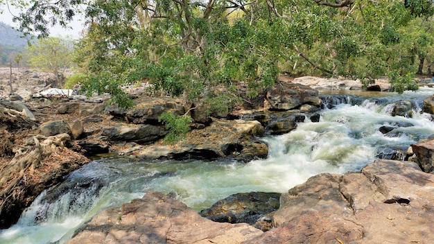 Schöne Landschaften oder malerische Aussicht auf Hogenakkal Tamilnadu Indien Touristenort 120 Kilometer von Bangalore City entfernt