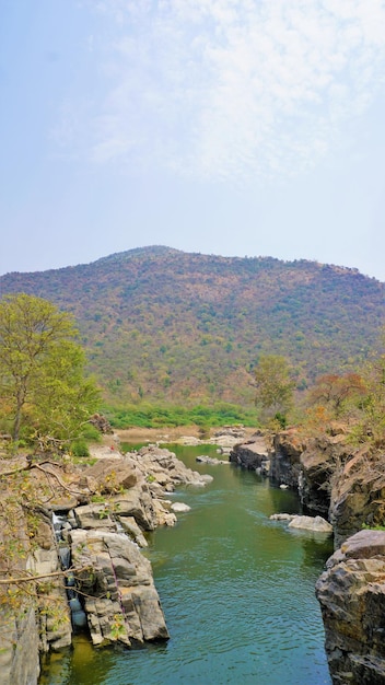 Foto schöne landschaften oder malerische aussicht auf hogenakkal tamilnadu indien touristenort 120 kilometer von bangalore city entfernt