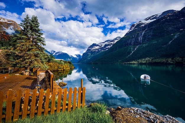 Schöne Natur Norwegen Naturlandschaft. lovatnet-see.