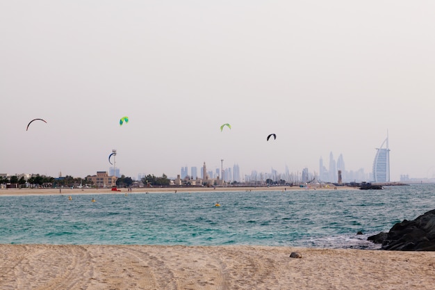 Schöne Promenade und Urlaubsort in Dubai