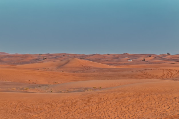 Schöne Sanddünen in der Wüste