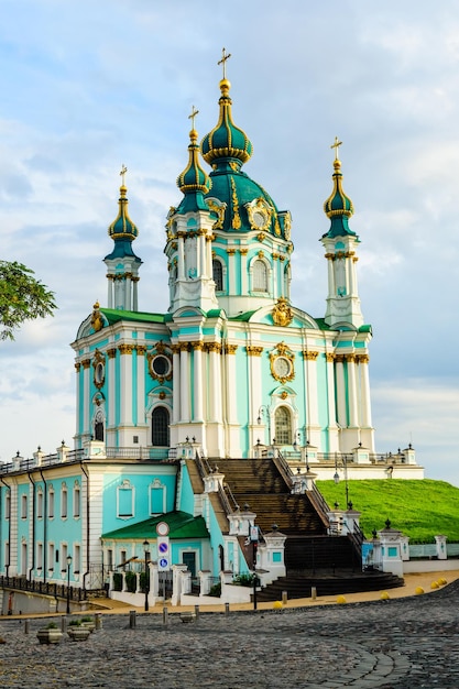 Schöne St.-Andreas-Kirche in Kiew, Ukraine