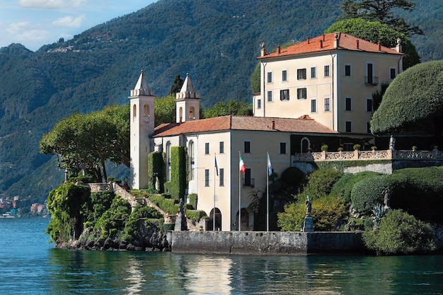 Schöne Stadtlandschaft am Comer See Italien
