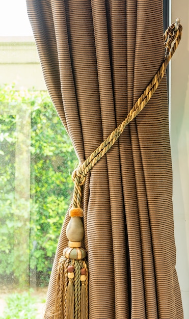 Schöne Vorhänge mit Ringschiene, Vorhanginnenausstattung im Wohnzimmer