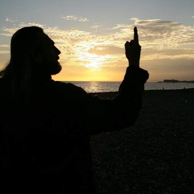 Foto schöner blick auf das meer bei sonnenuntergang