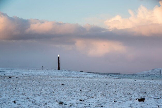 Foto schöner blick auf das meer gegen den himmel beim sonnenuntergang