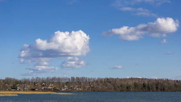 Foto schöner blick auf das meer gegen den himmel