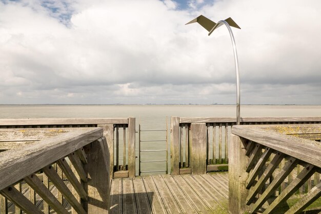 Schöner Blick auf das Meer gegen den Himmel