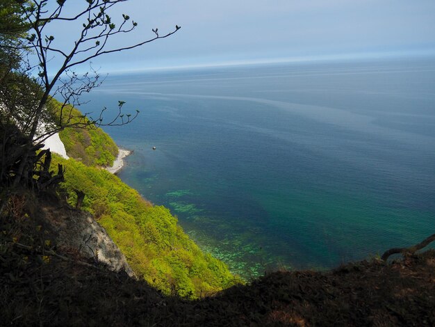 Foto schöner blick auf das meer gegen den himmel