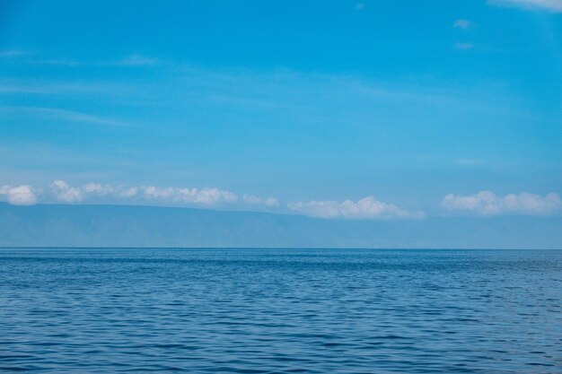 Schöner Blick auf das Meer gegen den Himmel