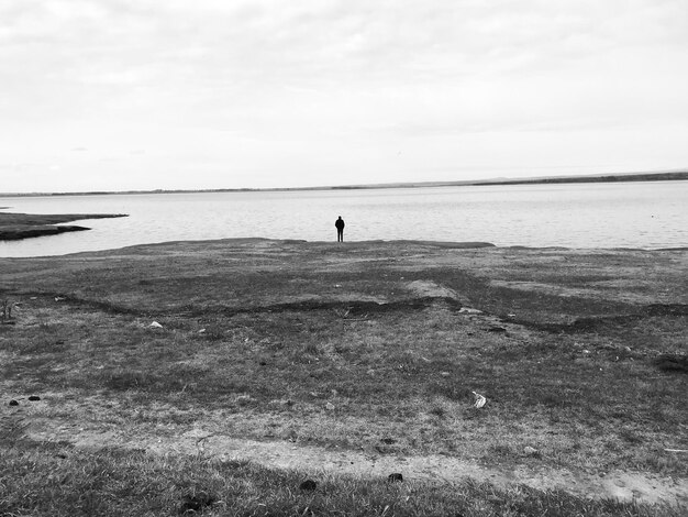 Foto schöner blick auf das meer gegen den himmel