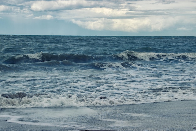 Foto schöner blick auf das meer gegen den himmel