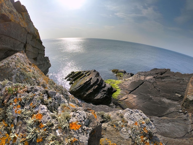 Foto schöner blick auf das meer gegen den himmel