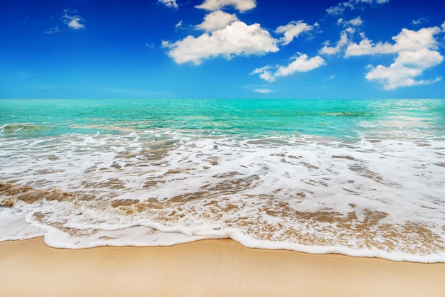 Foto schöner blick auf das meer gegen den himmel