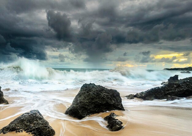 Foto schöner blick auf das meer gegen den himmel