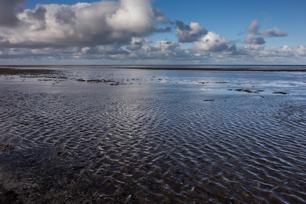 Foto schöner blick auf das meer gegen den himmel