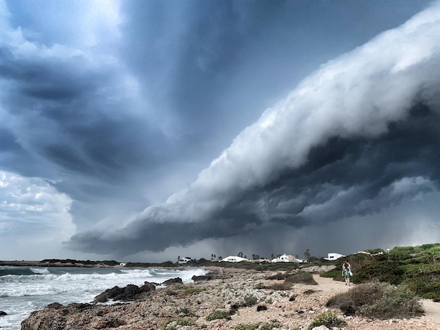 Foto schöner blick auf das meer gegen den himmel