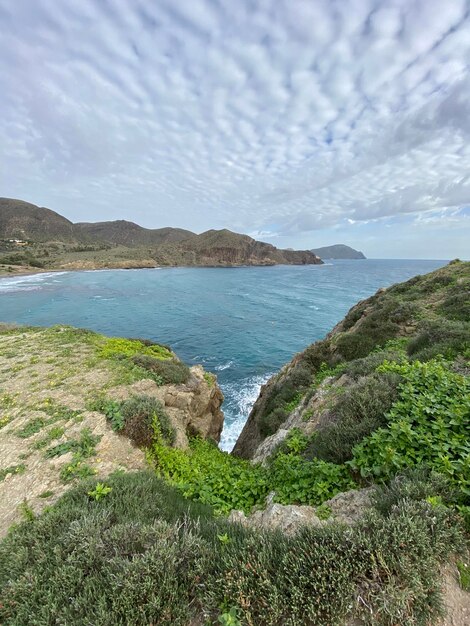 Foto schöner blick auf das meer gegen den himmel