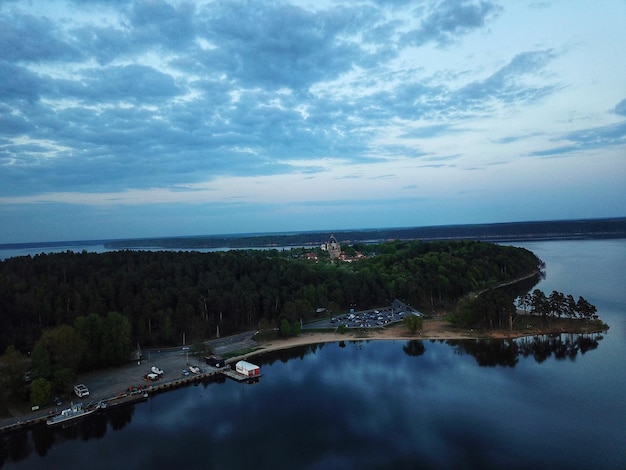 Foto schöner blick auf das meer gegen den himmel