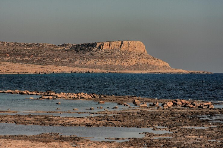 Foto schöner blick auf das meer vor klarem himmel