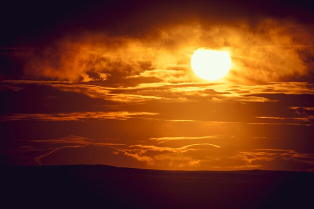 Foto schöner blick auf den sonnenuntergang