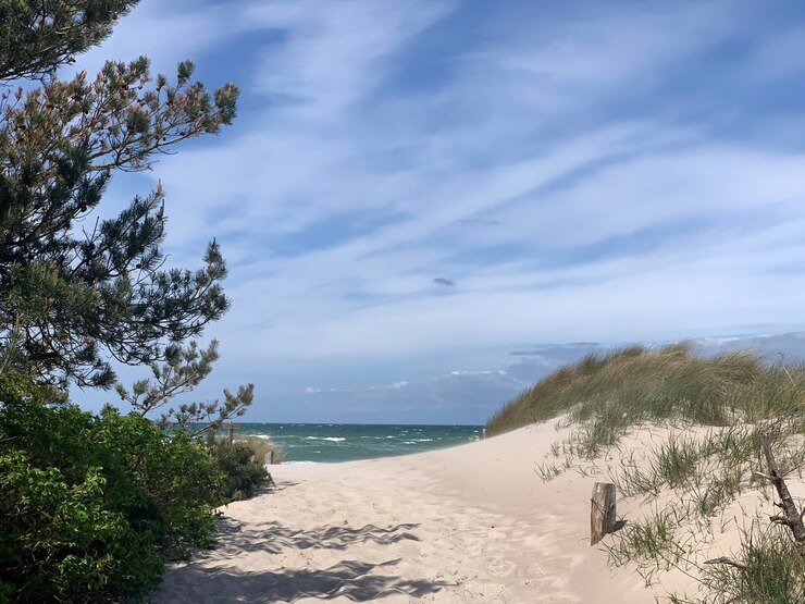 Foto schöner blick auf den strand gegen den himmel