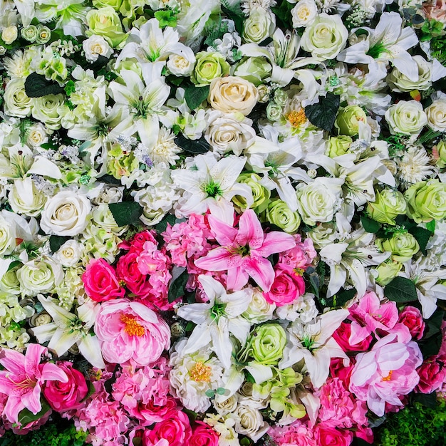 Schöner Blumenhintergrund für Hochzeitsszene