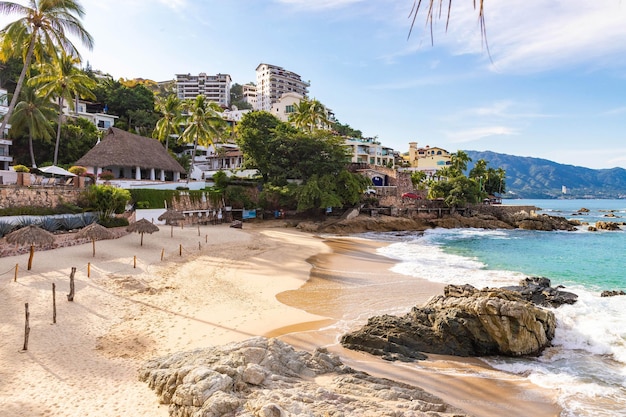 Foto schöner morgen am strand conchas chinas, puerto vallarta