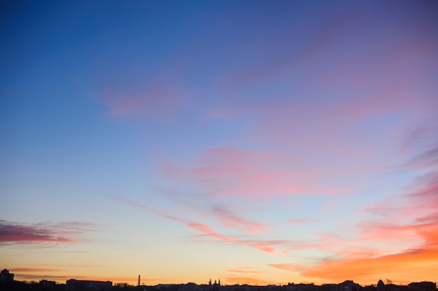 Schöner romantischer Sonnenuntergang