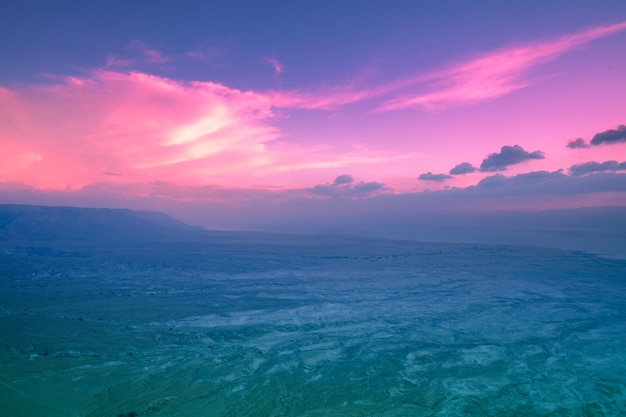 Schöner Sonnenaufgang in der Judäischen Wüstenansicht von Masada Israel